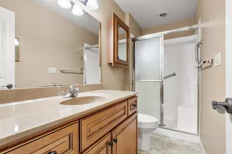 Bath - 13 Magnolia Ct, Branson, MO 65616 photo 1 of 3