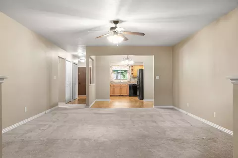 Living - 13 Magnolia Ct, Branson, MO 65616 photo 6 of 10