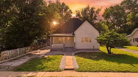 1339 N Sherman Ave, Springfield, MO 65802 photo 2