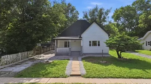 1339 N Sherman Ave, Springfield, MO 65802