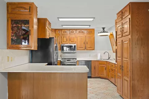 Kitchen - 27111 White Tail Rd, Shell Knob, MO 65747 photo 1 of 4