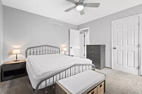 Bedroom - 27111 White Tail Rd, Shell Knob, MO 65747 photo 3 of 4
