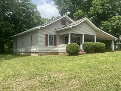 424 Mammoth St, Thayer, MO 65791