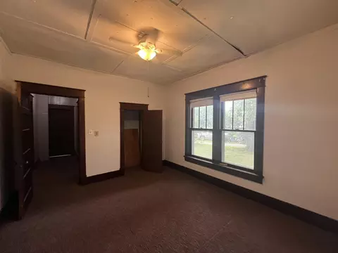 Bedroom - 424 Mammoth St, Thayer, MO 65791 photo 1 of 2