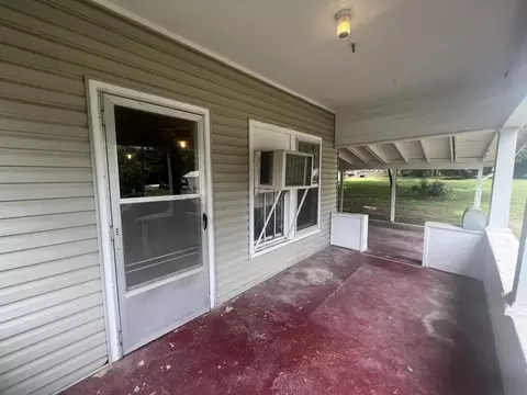 Exterior - 424 Mammoth St, Thayer, MO 65791 photo 4 of 13