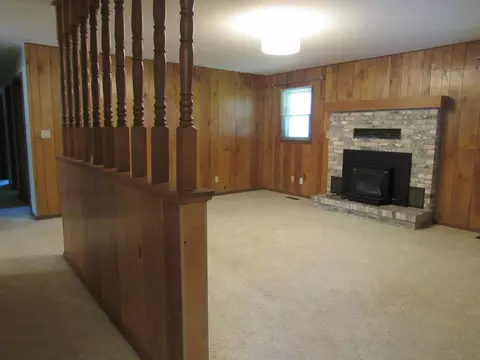 Other - 634 N Olive St, Marshfield, MO 65706 photo 2 of 12
