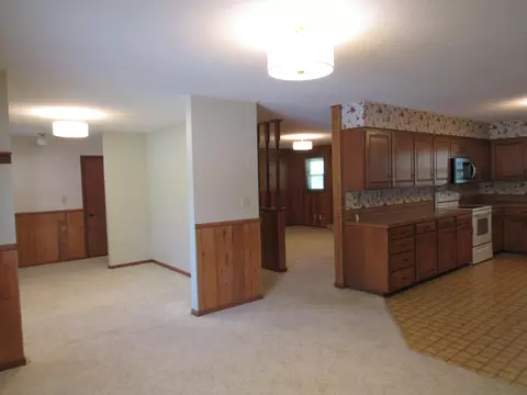 Other - 634 N Olive St, Marshfield, MO 65706 photo 4 of 12