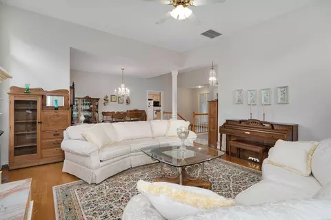 Living - 808 W Jackson Ave, Nixa, MO 65714 photo 1 of 1