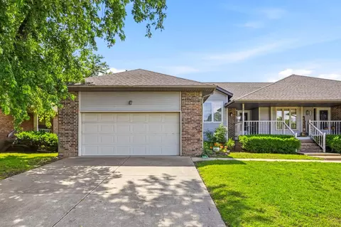 4113-4115 S Weller Ave, Springfield, MO 65804 photo 2