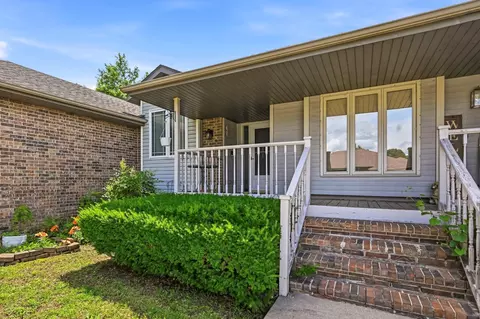 4113-4115 S Weller Ave, Springfield, MO 65804 photo 3