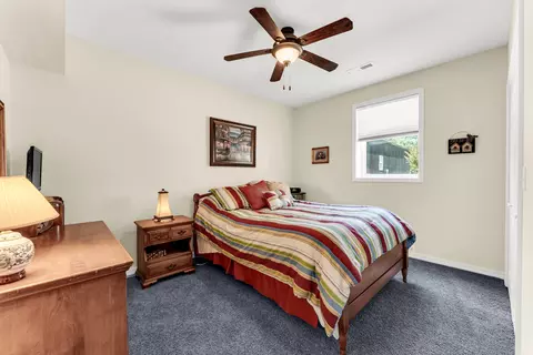 Bedroom - 160 Hill Dr, Branson, MO 65616 photo 3 of 4