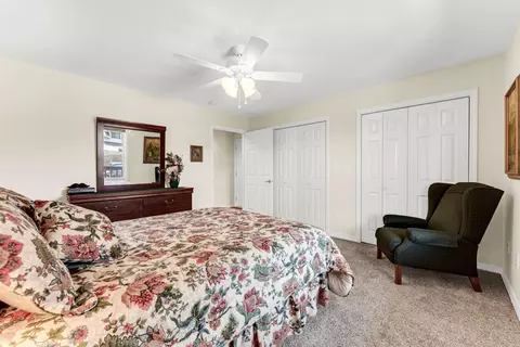 Bedroom - 160 Hill Dr, Branson, MO 65616 photo 2 of 4