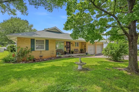 925 S Barnes Ave, Springfield, MO 65802