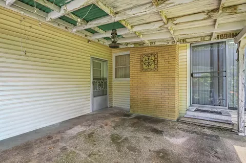 Exterior - 925 S Barnes Ave, Springfield, MO 65802 photo 5 of 5