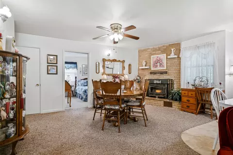 Dining - 925 S Barnes Ave, Springfield, MO 65802 photo 1 of 1