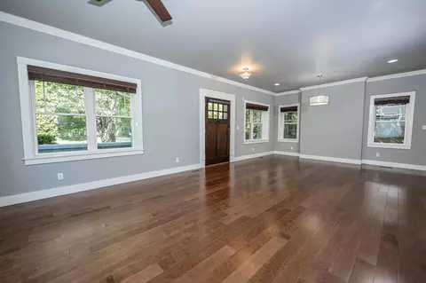 Living - 936 S Weller Ave, Springfield, MO 65802 photo 4 of 9