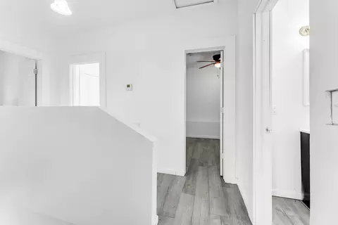 Entry Way - 1201 W Chase St, Springfield, MO 65803 photo 3 of 4