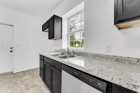 Kitchen - 1201 W Chase St, Springfield, MO 65803 photo 2 of 2