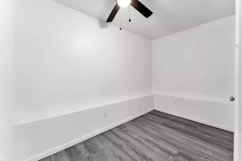 Bedroom - 1201 W Chase St, Springfield, MO 65803 photo 2 of 6