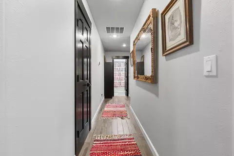 Entry Way - 4840 S Prairie View Ave, Battlefield, MO 65619 photo 4 of 8