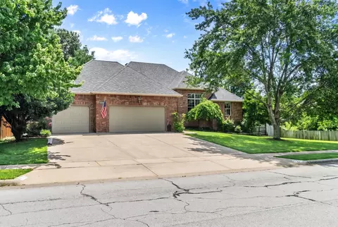 Exterior - 4840 S Prairie View Ave, Battlefield, MO 65619 photo 3 of 14