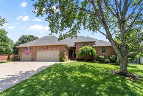 Exterior - 4840 S Prairie View Ave, Battlefield, MO 65619 photo 5 of 14