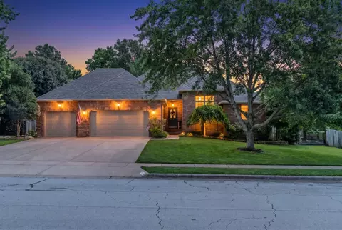 4840 S Prairie View Ave, Battlefield, MO 65619