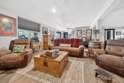 Living - 4840 S Prairie View Ave, Battlefield, MO 65619 photo 5 of 5