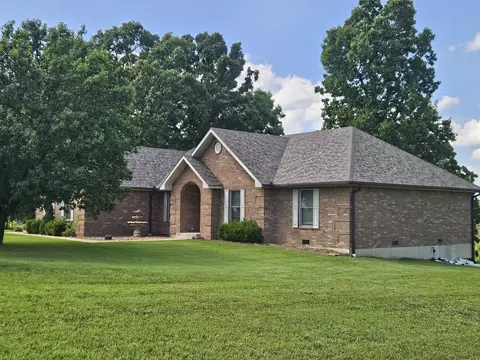 123 Sparkle Dr, Thornfield, MO 65762