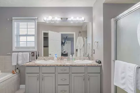 Bath - 710 Silver Streak Rd, Nixa, MO 65714 photo 1 of 5