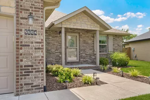 5664 W Mangrove St, Springfield, MO 65802 photo 4