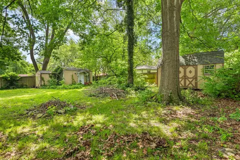 Exterior - 3012 W Countryside Dr, Springfield, MO 65807 photo 7 of 9