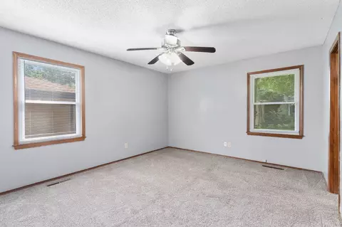 Bedroom - 3012 W Countryside Dr, Springfield, MO 65807 photo 3 of 3