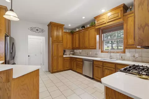 Kitchen - 4 Remington Dr, Monett, MO 65708 photo 2 of 2