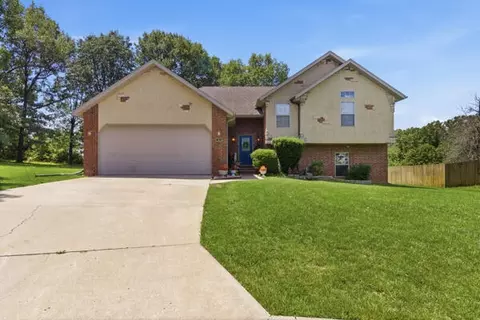 Exterior - 4 Remington Dr, Monett, MO 65708 photo 2 of 8