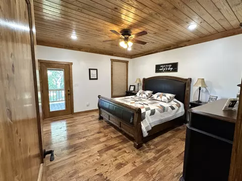 Bedroom - 4471 County Road 323, Thayer, MO 65791 photo 1 of 7