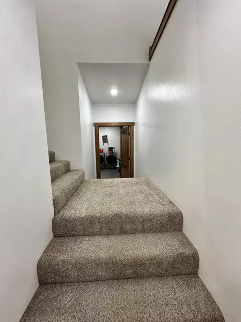 Entry Way - 4471 County Road 323, Thayer, MO 65791 photo 6 of 7