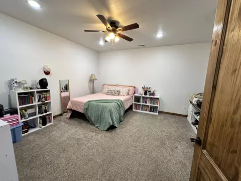 Bedroom - 4471 County Road 323, Thayer, MO 65791 photo 5 of 7