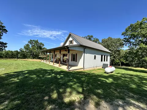 Exterior - 4471 County Road 323, Thayer, MO 65791 photo 3 of 11
