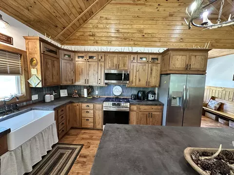 Kitchen - 4471 County Road 323, Thayer, MO 65791 photo 5 of 5