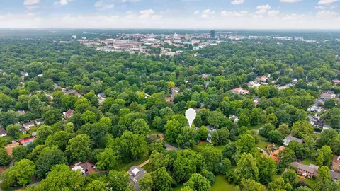 View/Area - 1463 E Meadowmere St, Springfield, MO 65804 photo 3 of 3