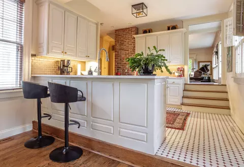 Kitchen - 1463 E Meadowmere St, Springfield, MO 65804 photo 6 of 7