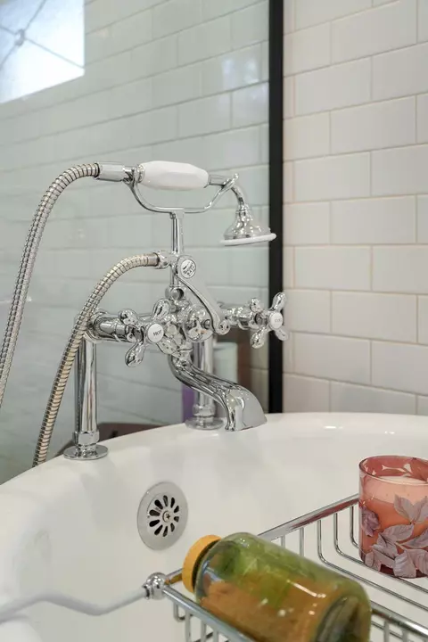 Bath - 1463 E Meadowmere St, Springfield, MO 65804 photo 3 of 10
