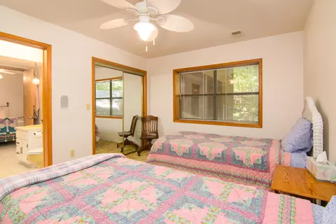 Bedroom - 211 River Bend Rd, Branson, MO 65616 photo 2 of 3