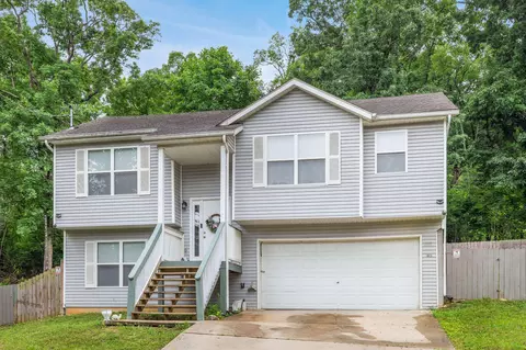 1015 Greentree Rd, Rockaway Beach, MO 65740