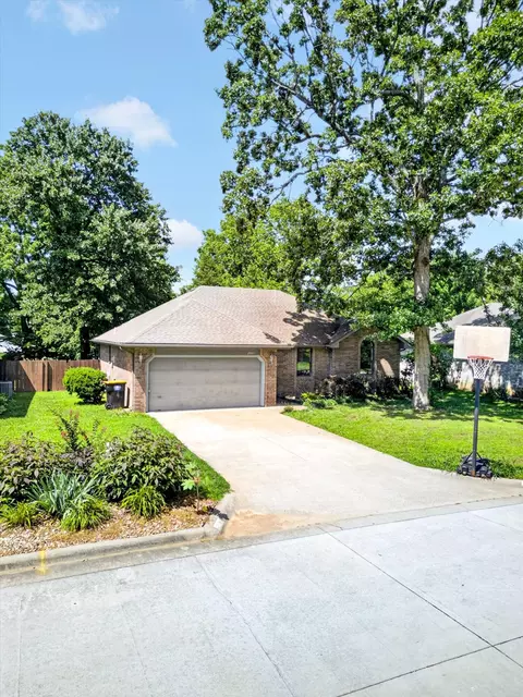 2941 E Belmont St, Springfield, MO 65802 photo 28
