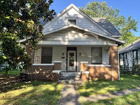 515 Euclid Ave, Monett, MO 65708