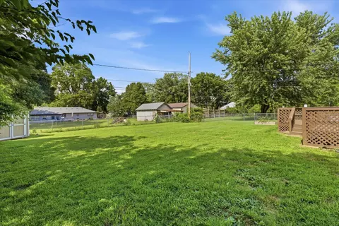 Exterior - 2311 W Roxbury St, Springfield, MO 65807 photo 7 of 7