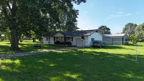 506 E Van Every St, Seymour, MO 65746