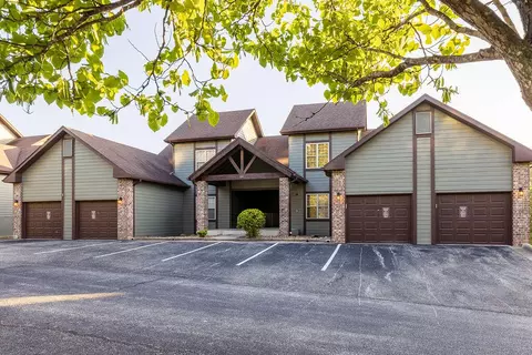 1261 Golf Dr #2, Branson West, MO 65737